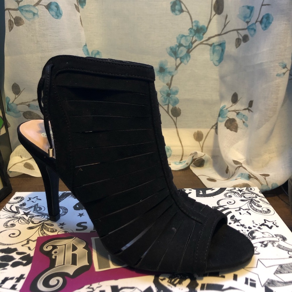 Black suede heels